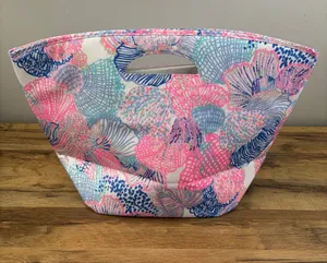 Lilly Pulitzer Roar of the Seas Cooler Tote Bag Seashell Pattern Pink Blue NEW thumbnail 1