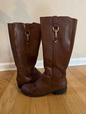 Brown leather boots Size 8.5 thumbnail 2