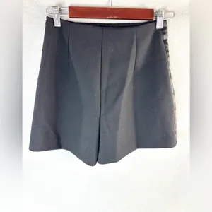 Zara XS Tailored Dressy Skort in Black thumbnail 2