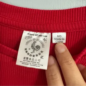 Huy Fong‎ Red Sriracha Tee Shirt Size Medium thumbnail 4