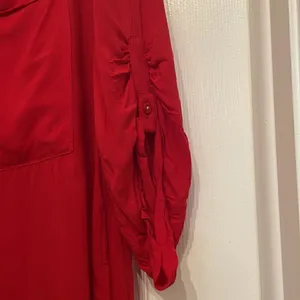 Anthropologie Maeve Red Rayon Popover Blouse thumbnail 5