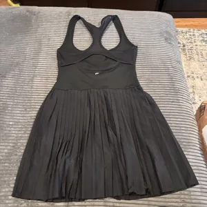 NWT Fabletics Black Hot Shot Pleated active dress w/shorts/bra/pockets SEE PICS thumbnail 8