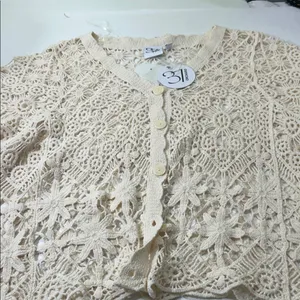 Cream Lace Crochet Blouse Size M thumbnail 7
