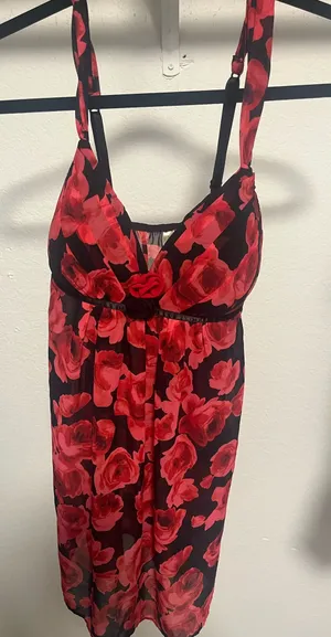 Rose flowy top Red thumbnail 1