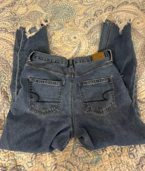 American Eagle mom jeans thumbnail 2