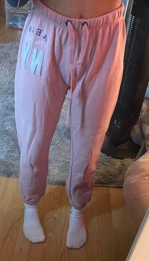 Aeropostale Pink Sweatpants thumbnail 1