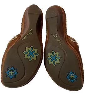 Skechers Clarks Artisan‎ Empress Beaded Slip-On Wedge Sandals Size 7 thumbnail 6