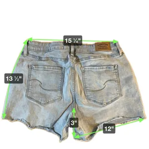 Women's Levi’s High Waist Light Wash Denim Shorts 31/12‎ Frayed Hem thumbnail 6