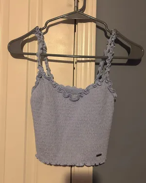 Hollister crop top thumbnail 1