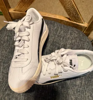 Puma Sneakers kids size 4 thumbnail 2