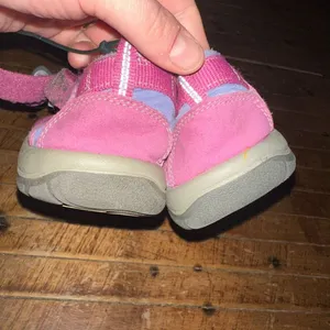 Keen gorpcore pink closed toe athletic ortho arch support sandals thumbnail 4