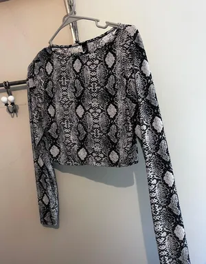 Windsor Long Sleeve Crop thumbnail 1