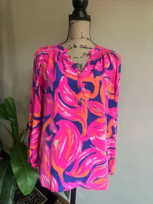 Lilly Pulitzer Elsa Plume Blume Flamingo Silk Long Sleeve Blouse Size Medium thumbnail 4