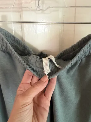 Vuori Green Performance Joggers thumbnail 3