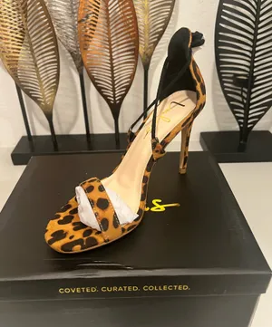 Leopard Print Women's Heels by Lulus Size 7 thumbnail 1
