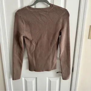 Abercrombie Fitted Crewneck Sweater Women’s Size Small thumbnail 5