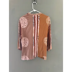 Globe Trotter Bali Women Brown Batik Asymmetrical Button Crinkle‎ Top Large thumbnail 5