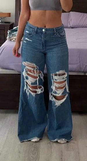 American Eagle Jeans thumbnail 1