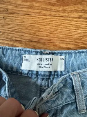 Hollister low rise mini jean shorts thumbnail 3