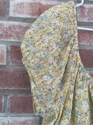 American Eagle Cropped Top Shirt Women’s XL Yellow Floral Cotton Cottagecore thumbnail 3