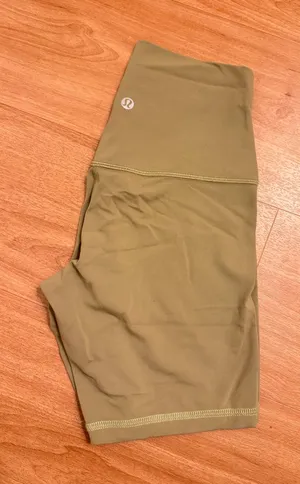 Lululemon Align Shorts 6" High-Rise thumbnail 1
