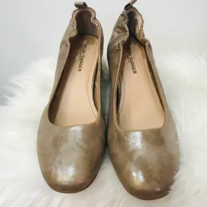 Brooklyn Champagne Lott block heel Pump sz 7.5 thumbnail 6