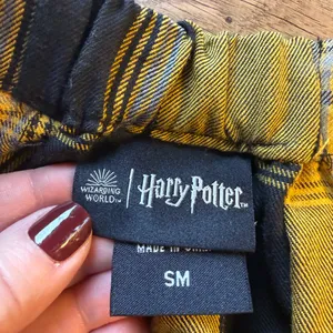 Wizarding World of Harry Potter Hufflepuff Plaid Skirt Yellow Size S Pleated thumbnail 7