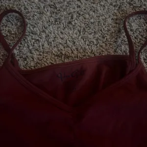 Brandy Melville tank top thumbnail 3