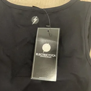 Electric yoga sports bra thumbnail 3