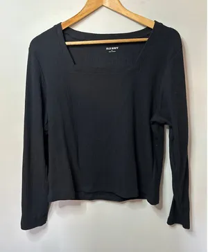 Old Navy Black Square Neck Ripped Long Sleeve‎ Size XL thumbnail 1