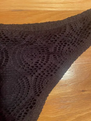 Black Bikini Bottom Size L thumbnail 3