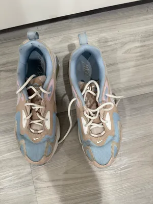 Nike Air Shoes thumbnail 2