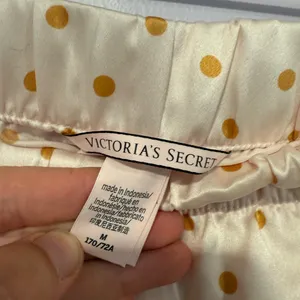 Vintage pink polka dot Victoria’s Secret‎ pajama shorts thumbnail 3