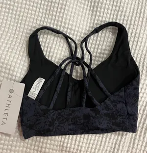 Athleta NWT  Sports Bra thumbnail 2