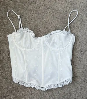 White Fox Boutique White Top thumbnail 1