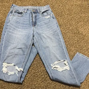 American Eagle mom jeans thumbnail 1