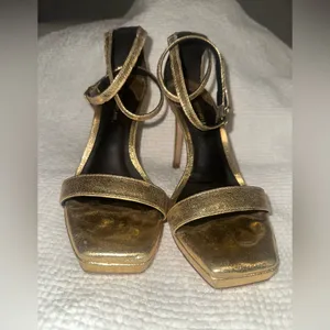 Antonio Melanie heels. Gold Antonio Melanie heels size 5 Worn once for a wedding thumbnail 3