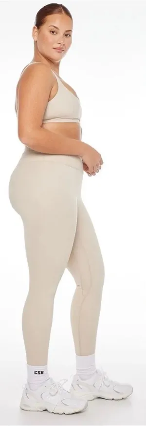 CSB x Isabelle Mathers | Freedom Scrunch Legging thumbnail 1