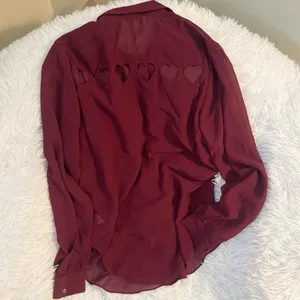 L'ATISTE Cute Kawaii Burgundy Button-Up back heart shaped cutout Blouse thumbnail 4