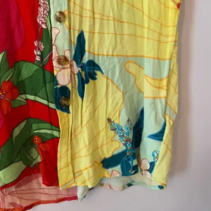 Farm Rio Colorful Floral Short Sleeve Button Down Shirt Tropical Women's size XS thumbnail 4