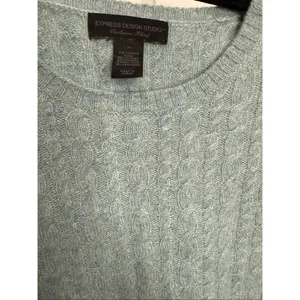 Express cashmere blend sweater size Medium thumbnail 3