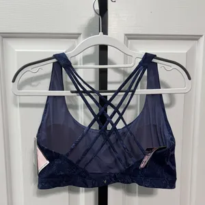 Victoria's Secret Flow on Point Navy Snake-Print Sports Bra thumbnail 5