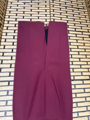 Zara Burgundy Midi Skirt Size Medium thumbnail 6