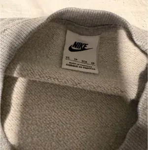 Nike Crewneck thumbnail 2