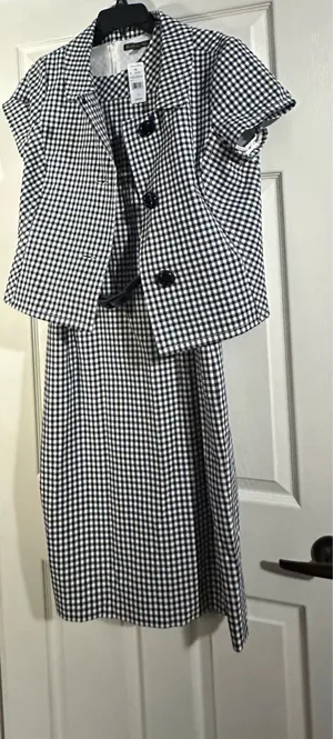 Brooks Brothers Gingham Dress with blazer are a size 12. thumbnail 2