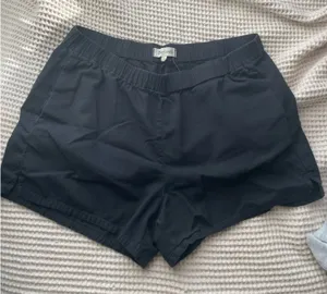 madewell black linen shorts thumbnail 1