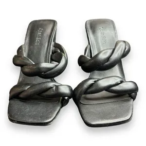 Open‎ Edit Remmy Sz 6M Black Strappy Heels Sandals thumbnail 2