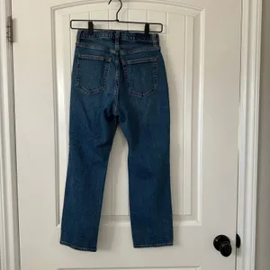 Abercrombie Ankle Straight‎ Ultra High Rise Distressed Jeans 4/27 Curve thumbnail 4