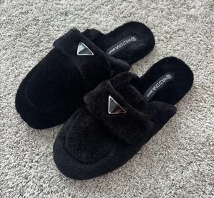 Windsor Brand New Black Slippers thumbnail 1