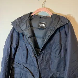 The North Face Women’s Navy Blue‎ Parka Coat Medium Puffer thumbnail 2